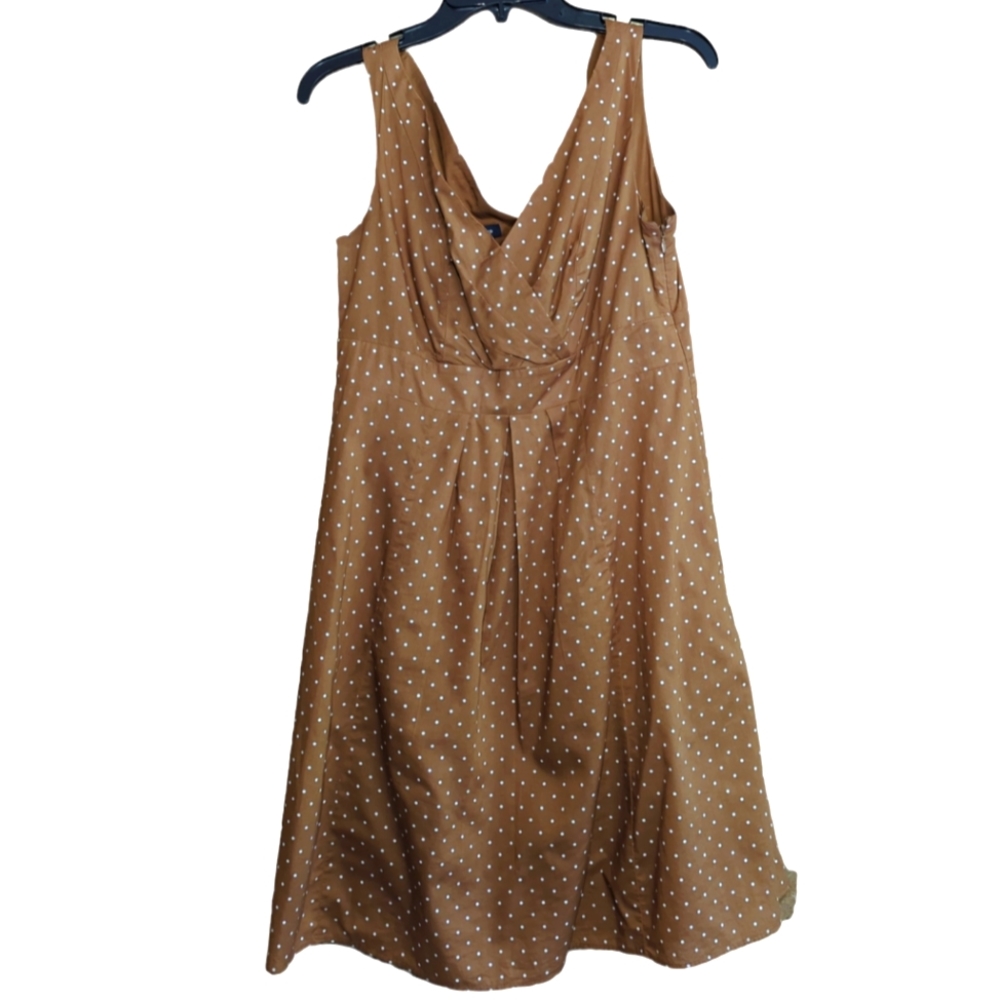 Lands end brown sleeveless polka dot dress